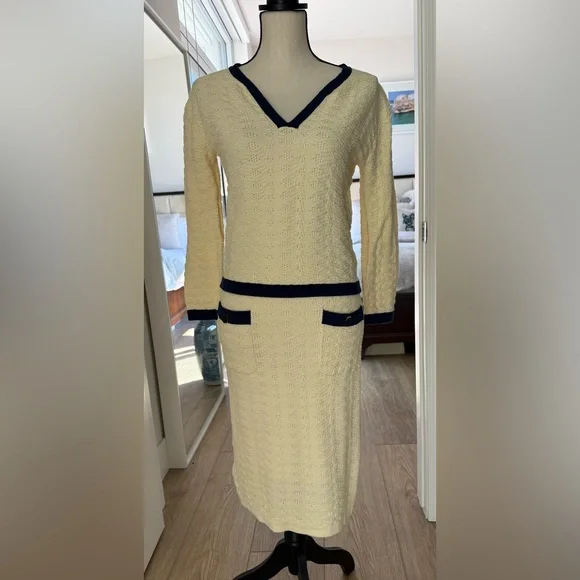 J. Peterman Vivienne Pointelle Cotton Suit Set Cream Navy Trim Skirt Top XS/S - Picture 6 of 16